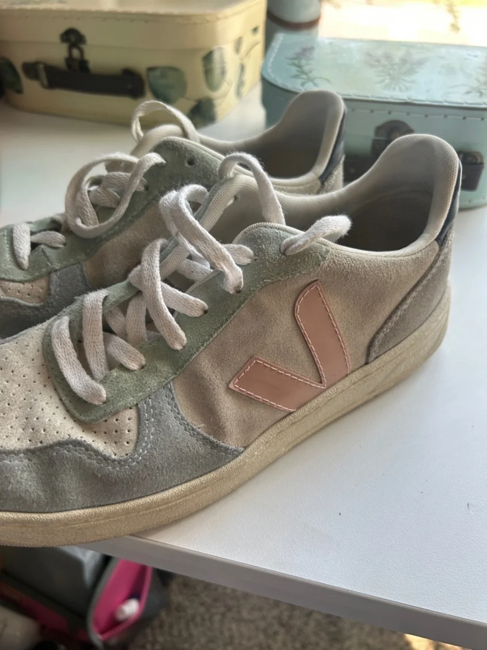 Veja multicolor suede lace up sneakers comfort trainer pastel preppy size US 8